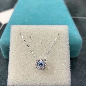 Swarovski Dancing Crystal Silver Necklace (NWOT)